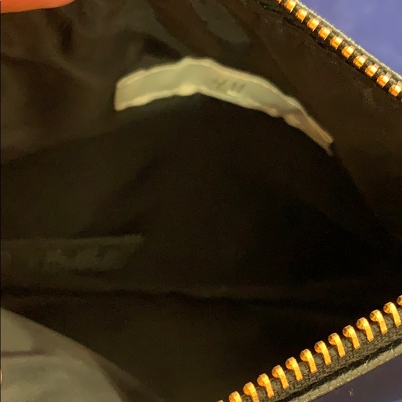 H&M Black Mini Purse Like New - Picture 7 of 7